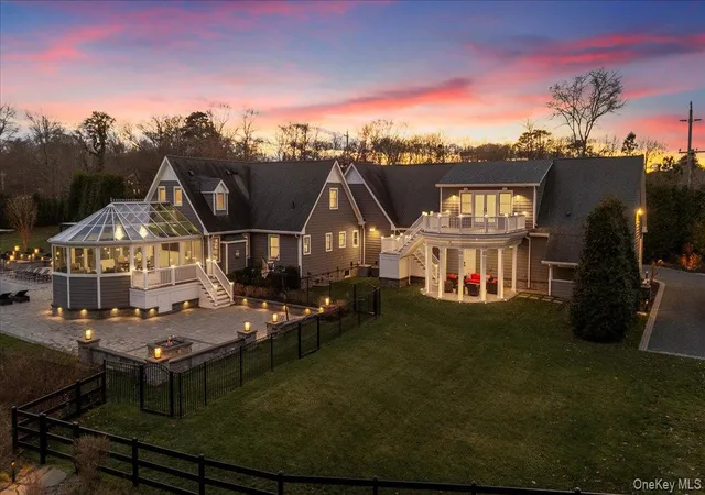 Photo 3 of Mansion for sale at 19 W Tiana Rd, Hampton Bays, NY 11946 | MLS# 940936 | Listing updated on 2026-01-20
