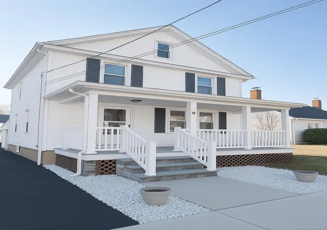 1st image of 9 Bagley Ave, North Hempstead, NY 11507 | MLS# 941013