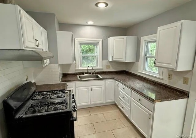 4th image of 13 Forest Ave, Middletown, NY 10940 | MLS# 941047