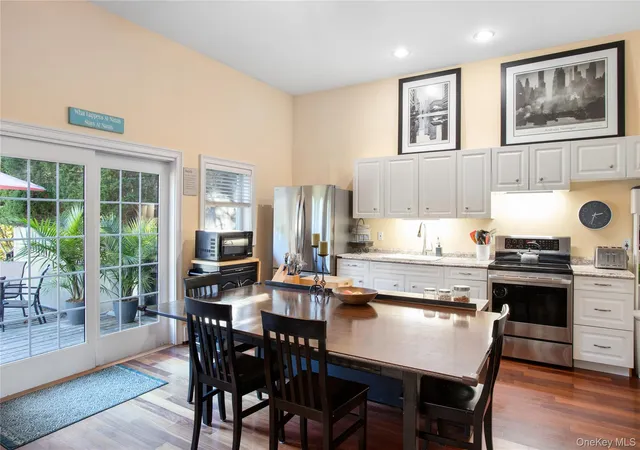 4th image of 112 Upper 7 Ponds Rd, Southampton, NY 11976 | MLS# 941317