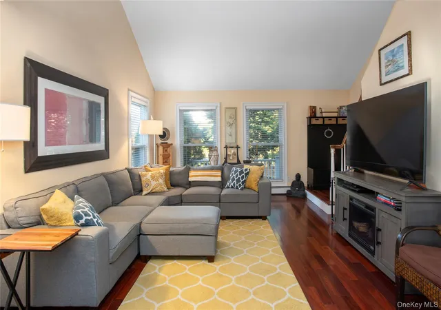 5th image of 112 Upper 7 Ponds Rd, Southampton, NY 11976 | MLS# 941317