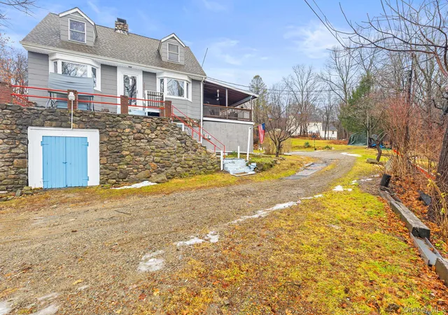 Photo 4 of Single family home for sale at 11 Cross Crk Rd, Philipstown, NY 10516 | MLS# 941328 | Listing updated on 2026-09-16