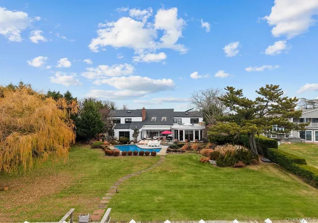 Photo 2 of Mansion for sale at 1010 Seawane Dr, Hempstead, NY 11557 | MLS# 941567 | Listing updated on 2026-04-18