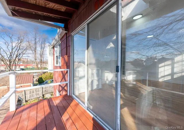 5th image of 22 Chestnut Pl, Mount Vernon, NY 10553 | MLS# 941623