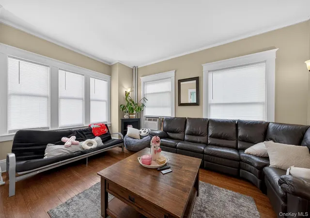 5th image of 19 Leroy Pl, Newburgh (city), NY 12550 | MLS# 942016