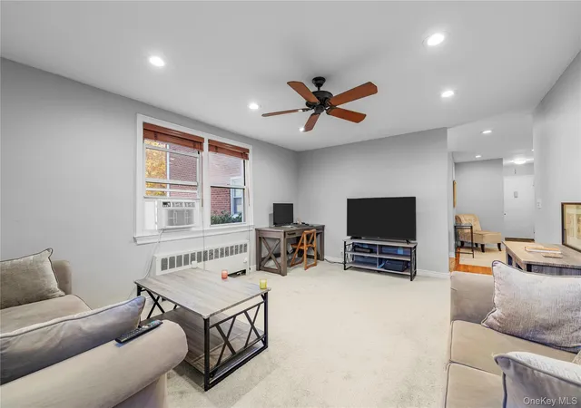 4th image of 13 Bryant Cres, White Plains, NY 10605