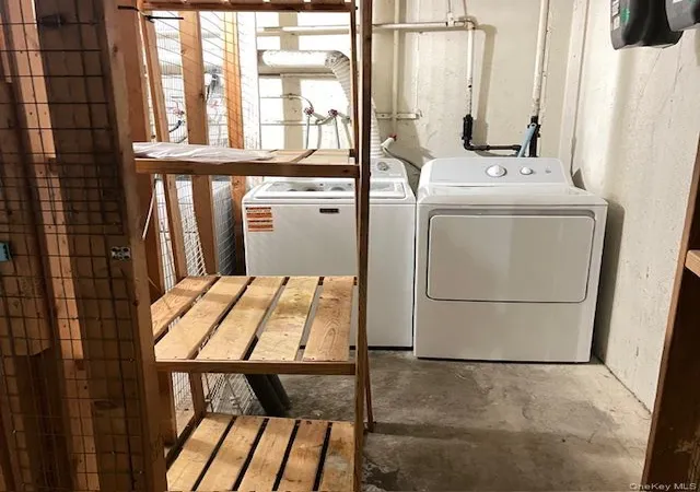 2nd image of 66-07 242Nd St, Little Neck, NY 11362