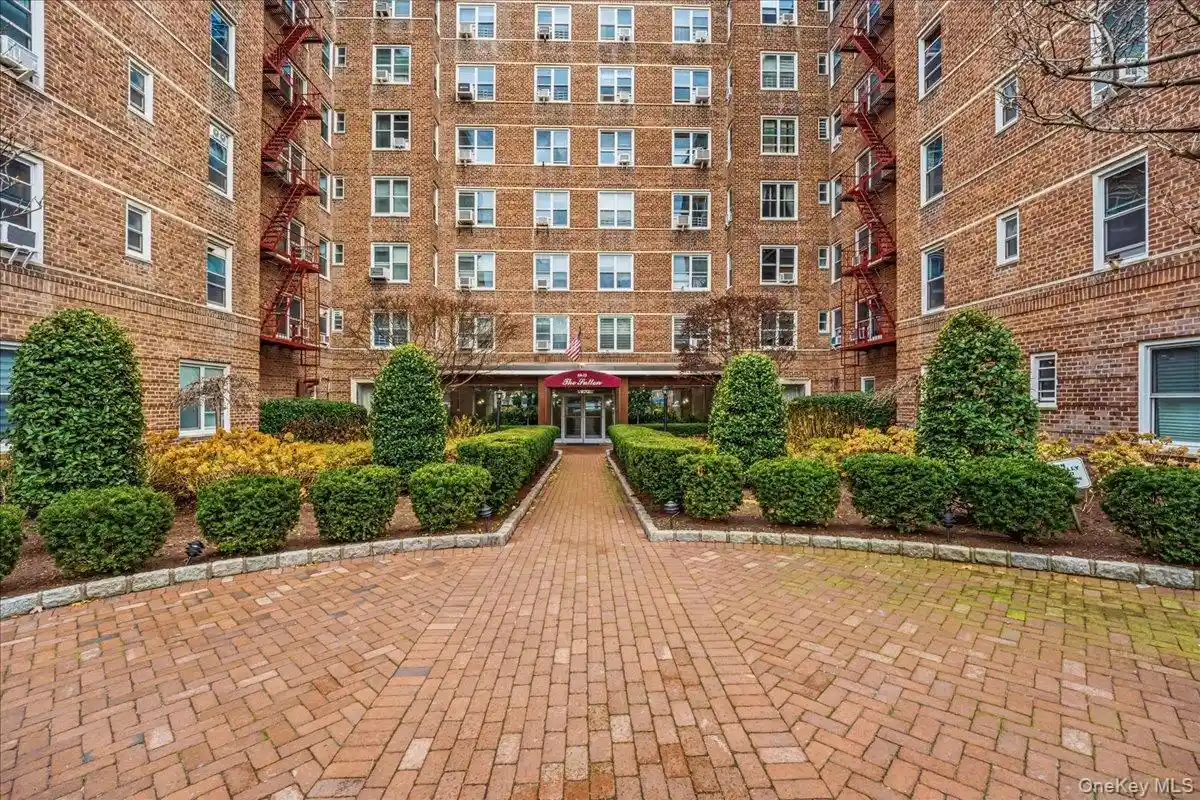 Listing Photo 2 - Condo for sale in 64-11 99th St located at 64-11 99th St, New York, NY 11374 - Unit #414