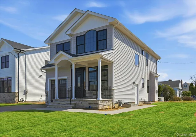 3rd image of 3380 Woodward Ave, Hempstead, NY 11793 | MLS# 942496