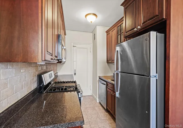 Homes for sale in Mount Vernon, NY | 19 William St #5J, Mount Vernon, NY 10552 | MLS# 942634