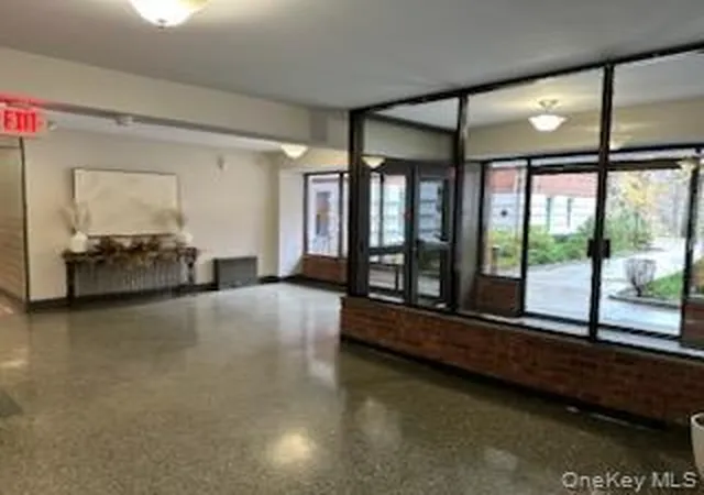 2nd image of 247 Parkview Ave, Bronxville, NY 10708