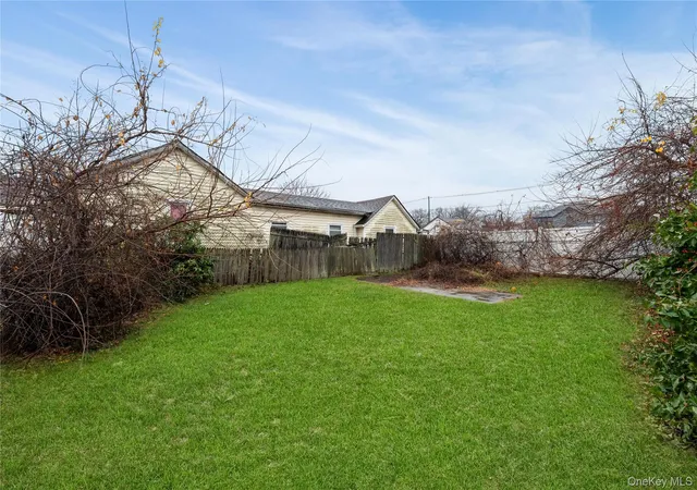 21st image of 188 Woodside Ave, Hempstead, NY 11520 | MLS# 943063