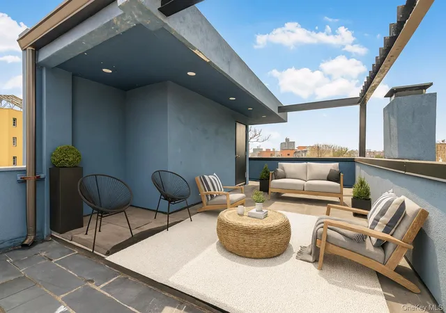 Photo 2 of Multi family home for sale at 3067 Williamsbridge Rd, New York, NY 10467 | MLS# 943169 | Listing updated on 2026-07-29