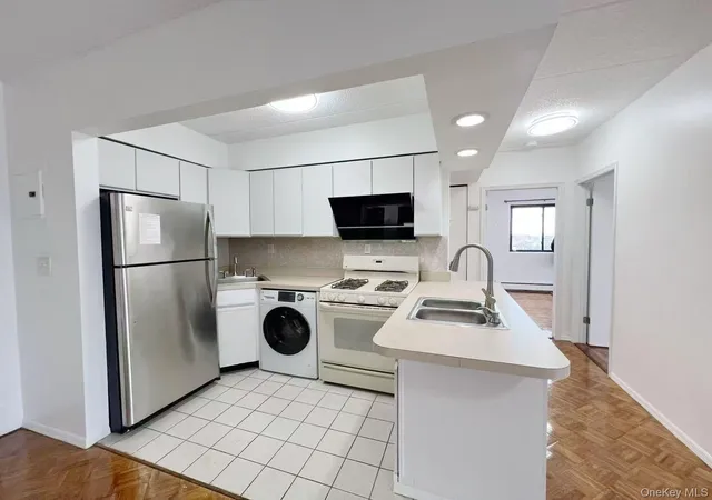 2nd image of 54 09 108th St #6A, Corona, NY 11368 | MLS# 943379