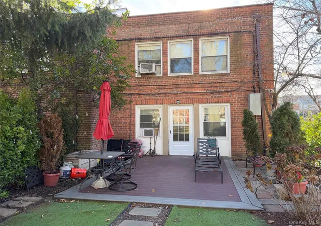12th image of 147 53 Grand Central Pkwy #1, Jamaica, NY 11435 | MLS# 943415