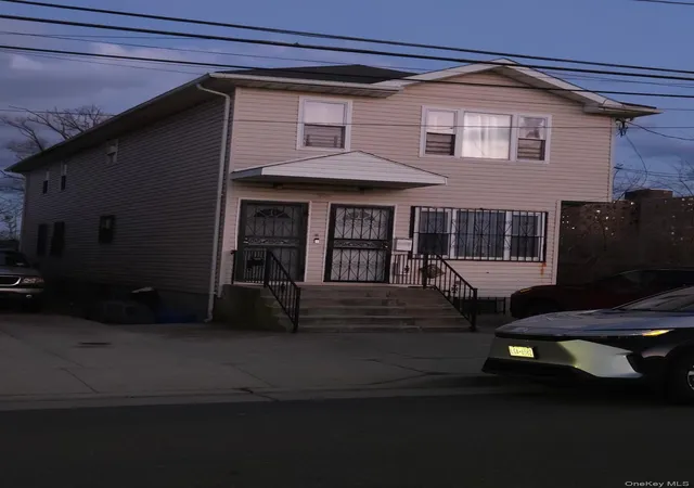 Photo 1 of Single family home for sale at 506 Beach 43rd St, Far Rockaway, NY 11691 | MLS# 943533 | Listing updated on 2026-01-17