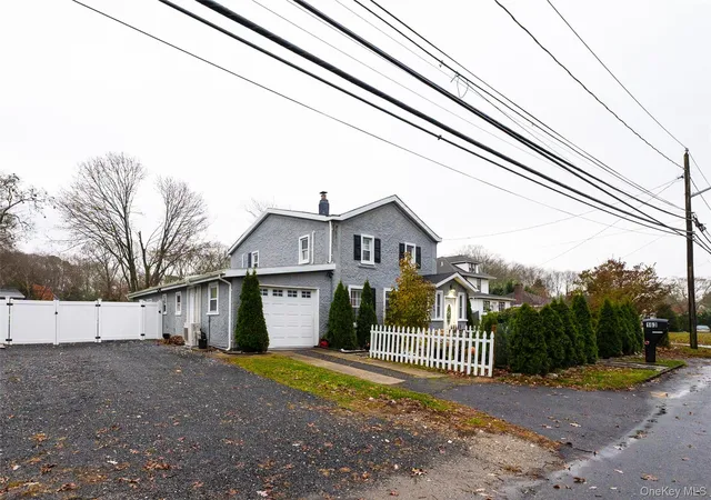 Photo 3 of Sale Pending at 163 Orchard Rd, Brookhaven, NY 11772 | MLS# 943576 | Listing updated on 2026-09-13