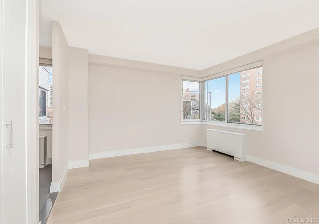 Photo 3 of House for sale at 3333 Henry Hudson Pkwy #5S, New York, NY 10463 | MLS# 943662 | Listing updated on 2026-10-28