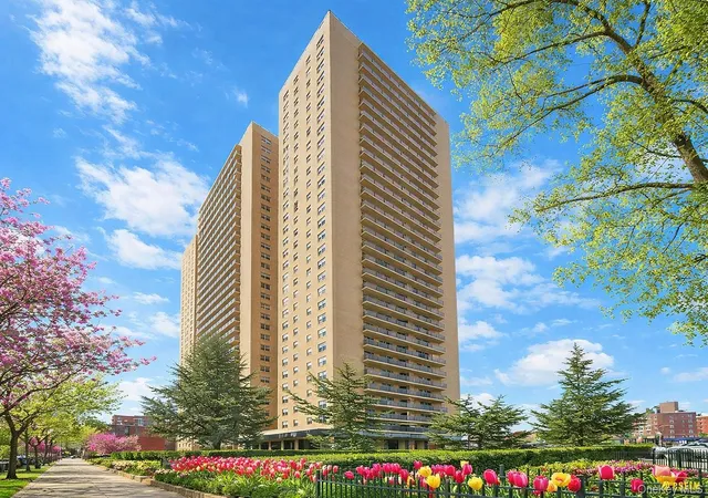1st image of 110 11 Queens Blvd #3C, Forest Hills, NY 11375 | MLS# 944131