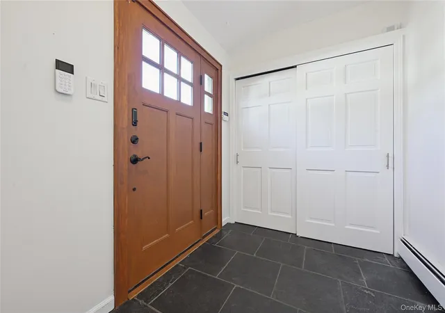 Photo 3 of Single family home for sale at 109 Longworth Ave, Hempstead, NY 11598 | MLS# 944143 | Listing updated on 2026-10-06