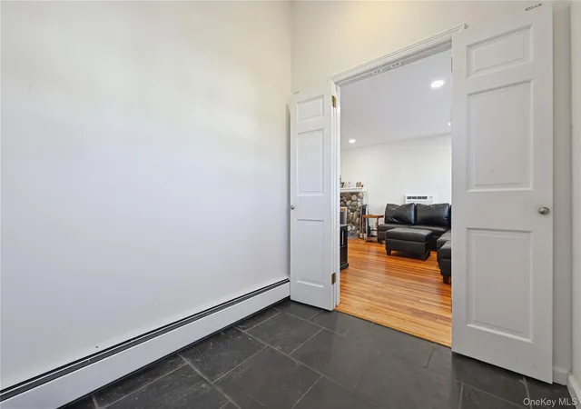 Photo 4 of Single family home for sale at 109 Longworth Ave, Hempstead, NY 11598 | MLS# 944143 | Listing updated on 2026-10-06