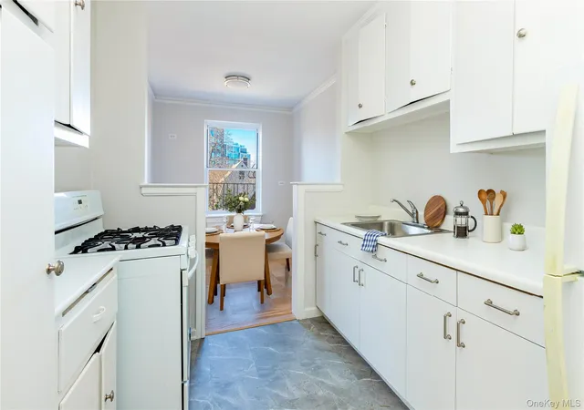 Photo 3 of House for sale at 474 W 238th Street #4I, New York, NY 10463 | MLS# 944246 | Listing updated on 2026-08-22