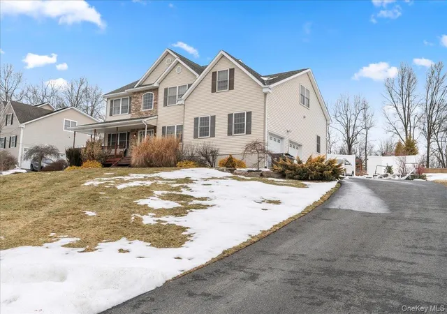 5th image of 18 Coach House Ct, New Windsor, NY 12553 | MLS# 944360