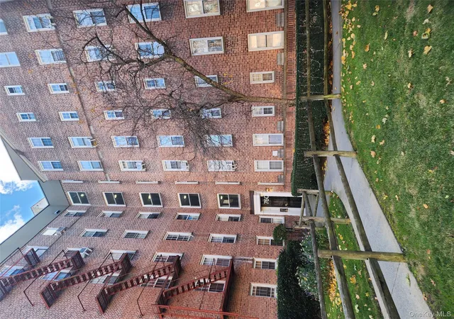 1st image of 760 Bronx River Rd #A-65, Bronxville, NY 10708 | MLS# 944399