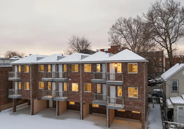 37th image of 104 49 49th Ave, Corona, NY 11368 | MLS# 944478
