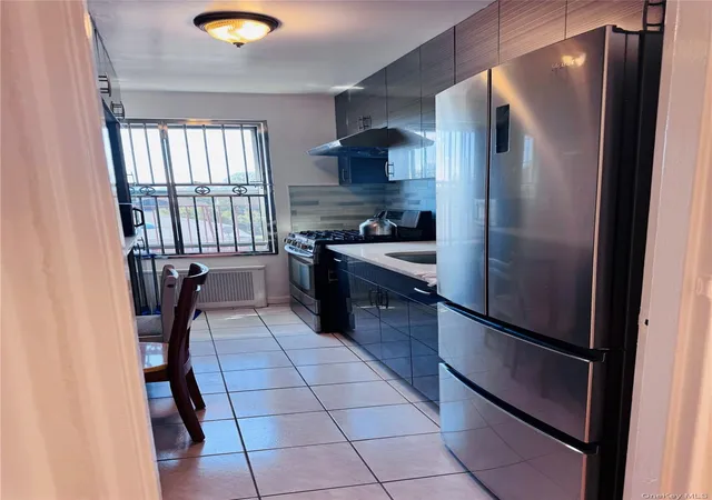 2nd image of 138 29 Jewel Ave #3D, Flushing, NY 11367 | MLS# 944483