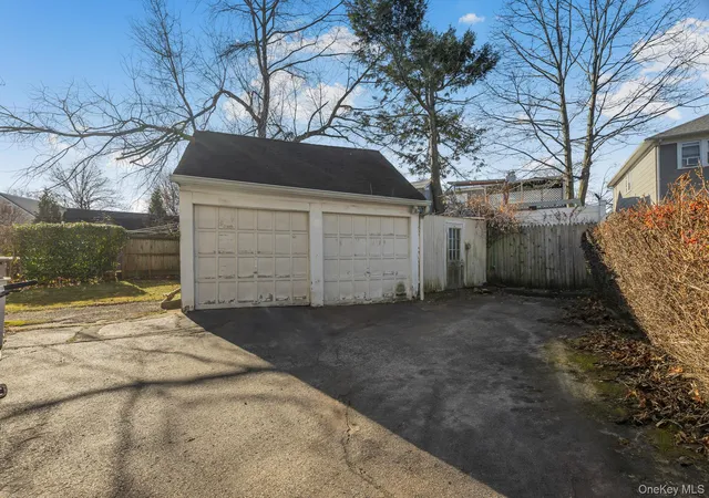 5th image of 168 Stephenson Blvd, New Rochelle, NY 10801 | MLS# 944514