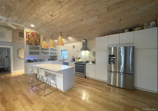 Photo 4 of Single family home for sale at 21 N Sea Rd, Southampton, NY 11968 | MLS# 944598 | Listing updated on 2026-04-29