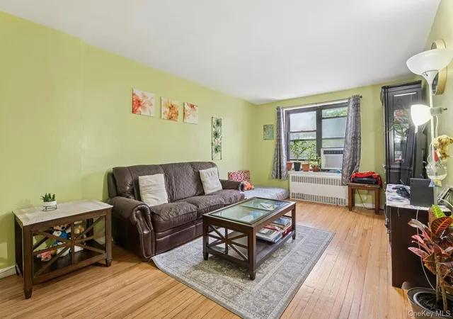 2nd image of 87 30 204 St #A78, Hollis, NY 11423 | MLS# 944830