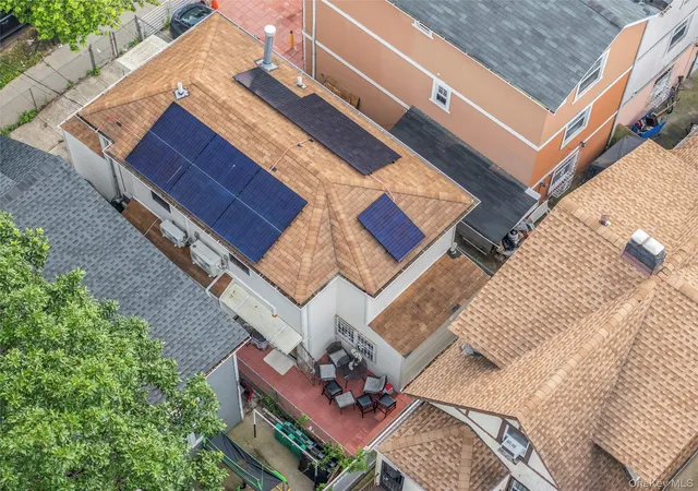 Photo 2 of Sale Pending at 1805 Lacombe Ave, Bronx, NY 10473 | MLS# 944883 | Listing updated on 2026-04-23