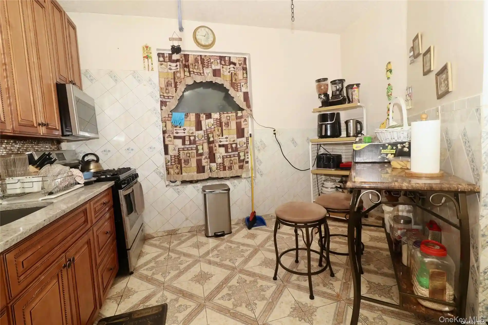 Listing Photo 2 - Condo for sale in 941 Jerome Ave located at 941 Jerome Ave, New York, NY 11238 - Unit #6C