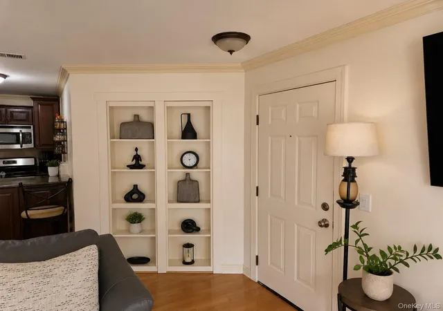 Listing Photo 3 - Condo for sale in building located at 23 Nottingham Cir, Peekskill, NY 10566 - Unit #23