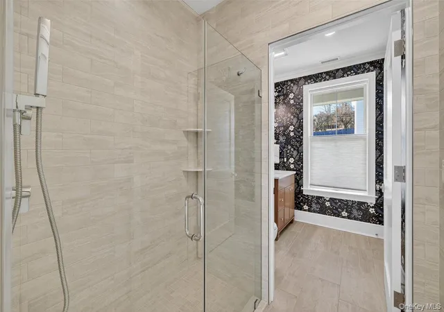 Photo 5 of Sale Pending at 1836 Soundview Ct, Yorktown, NY 10598 | MLS# 945153 | Listing updated on 2026-04-22