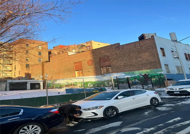 2nd image of 1925 Grand Concourse, Bronx, NY 10453 | MLS# 945162
