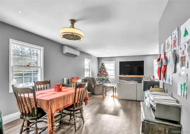 4th image of 11 Seward Ln, Brookhaven, NY 11790 | MLS# 945235