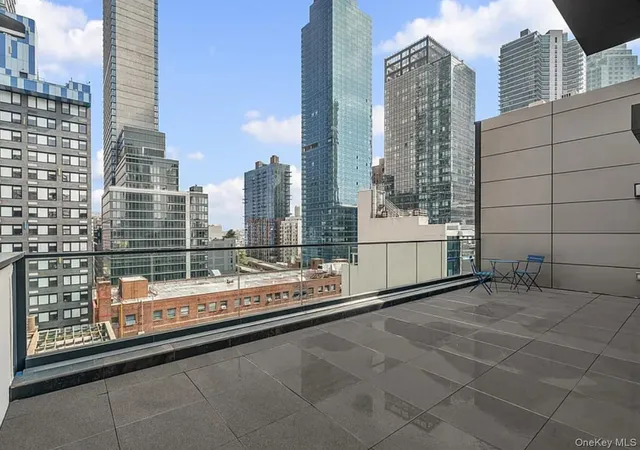 Photo 3 of Condo for sale at 4262 Hunter St #10A, Long Island City, NY 11101 | MLS# 945545 | Listing updated on 2026-04-12