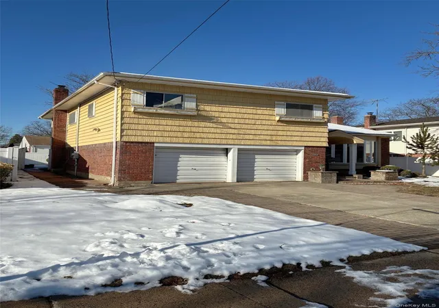 2nd image of 3186 Grand Ave, Hempstead, NY 11510 | MLS# 945600