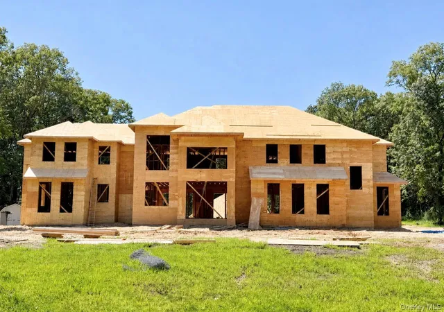 Photo 2 of Mansion for sale at 50 Cecilia Dr, Oyster Bay, NY 11791 | MLS# 945621 | Listing updated on 2026-08-29