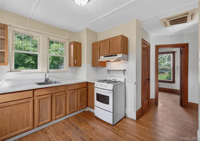 Photo 4 of Single family home for sale at 15 Hallihans Hl Rd, Kingston (town), NY 12401 | MLS# 945928 | Listing updated on 2026-09-03