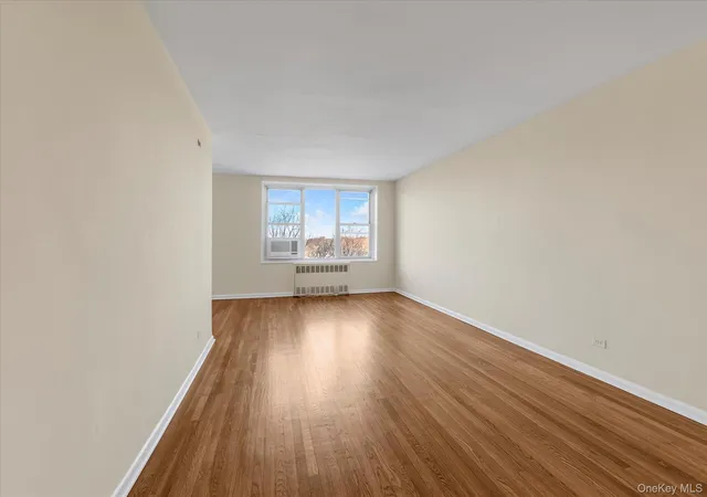 5th image of 209-80 18 Ave #6D, Bayside, NY 11360 | MLS# 945930