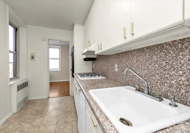 1st image of 209-80 18 Ave #6D, Bayside, NY 11360 | MLS# 945930
