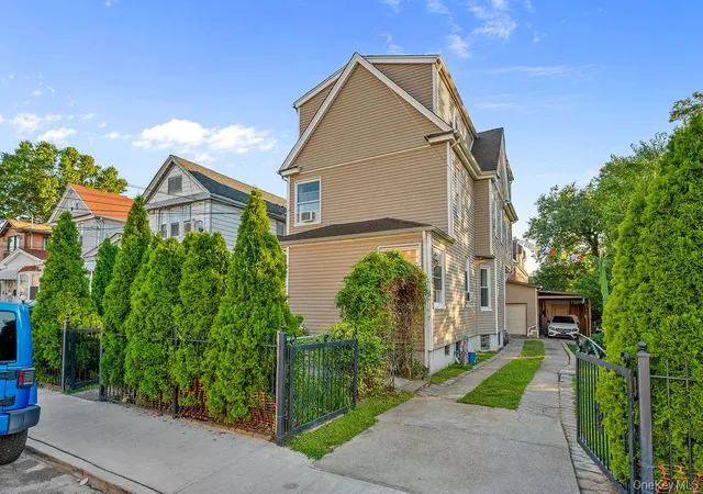 2nd image of 27 28 Humphreys St, East Elmhurst, NY 11369 | MLS# 945941