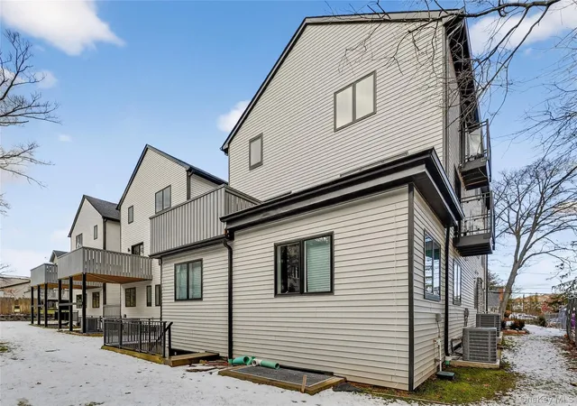 2nd image of 27 Ellish Pkwy, Spring Valley, NY 10977