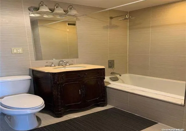 4th image of 133-38 Sanford Ave #7E, Flushing, NY 11355 | MLS# 946572