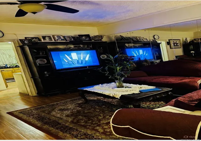 2nd image of 715 Rosedale Ave, Bronx, NY 10473 | MLS# 946587