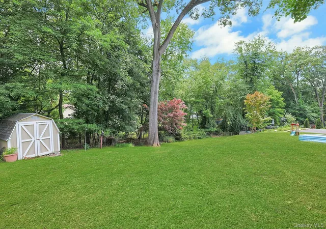 Photo 3 of Sale Pending at 42 Briarwood Dr, Clarkstown, NY 10956 | MLS# 946593 | Listing updated on 2026-08-15